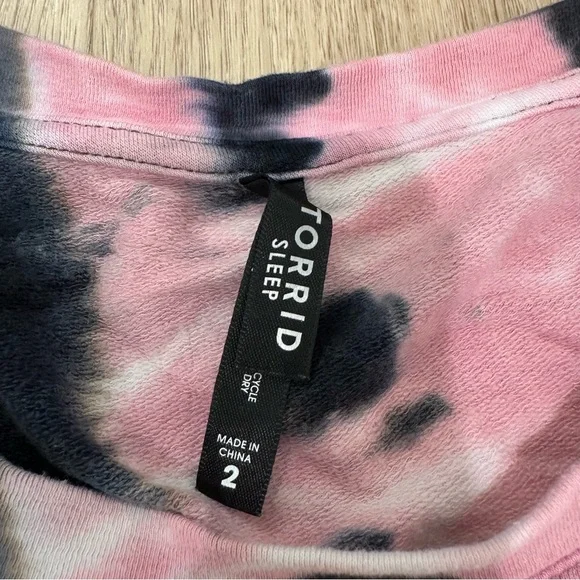 Torrid Women's Dream Fleece Tie Dye Sleep Tee Sweatshirt Long Sleeve - Picture 4 of 6